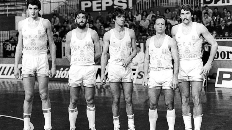 De izquierda a derecha | F. Romay, J. L. Iturriaga, M. Delibasic, J. A. Corbalán y W. Szczerbiak