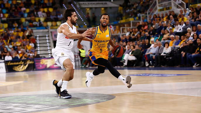 Campazzo y Hannah Herbalife Gran Canaria Real Madrid 24segundosenblanco