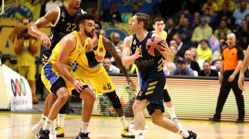 fabien causeur y tavares frente a maccabi se rompe la racha