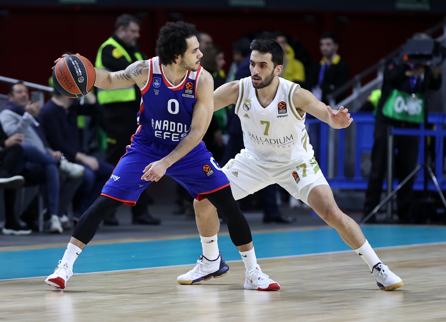 Shane Larkin con Facu Campazzo