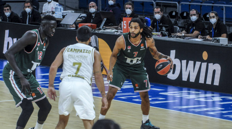 Pierria Henry, Ilimane Diop y Campazzo en partido previo Real Madrid Baskonia