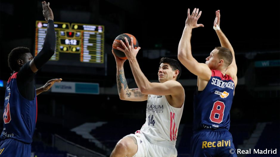 deck entra a canasta partido real madrid baskonia liga endesa 2020-21 24senblanco